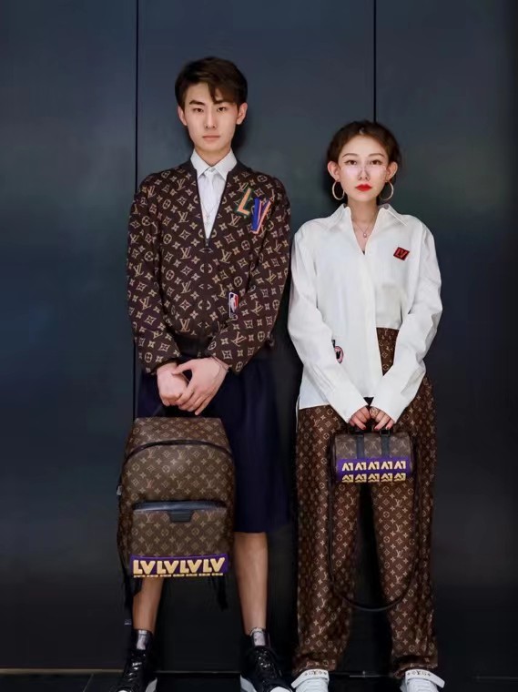 21FW 루이비통 x NBA 협업 모노그램 니트 자켓 1203