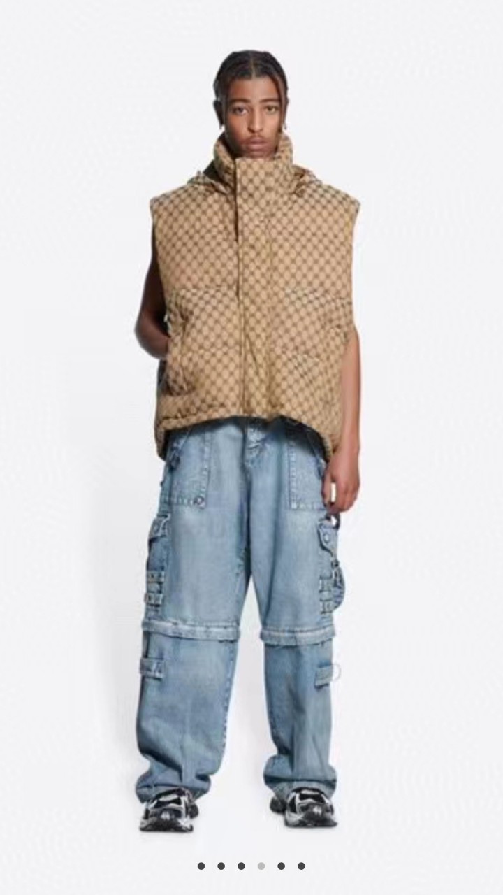 21FW 구찌 x 발렌시아가 다운패딩조끼 2종 1223