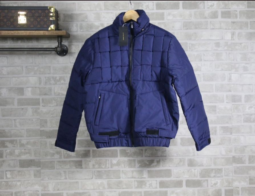 보테가베네타 [ BOTTEGA VENETA] 수입 경량패딩 2종