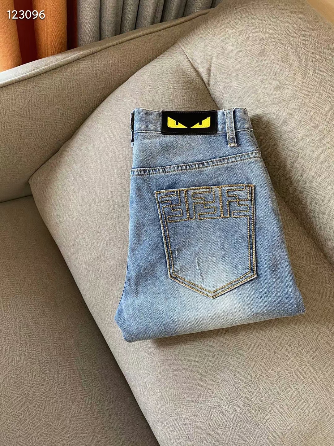 22년 펜디 로고 데님 청바지 슬림핏 0328