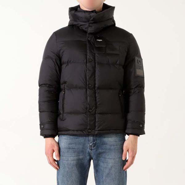펜디 수입 블랙패치 후드 패딩