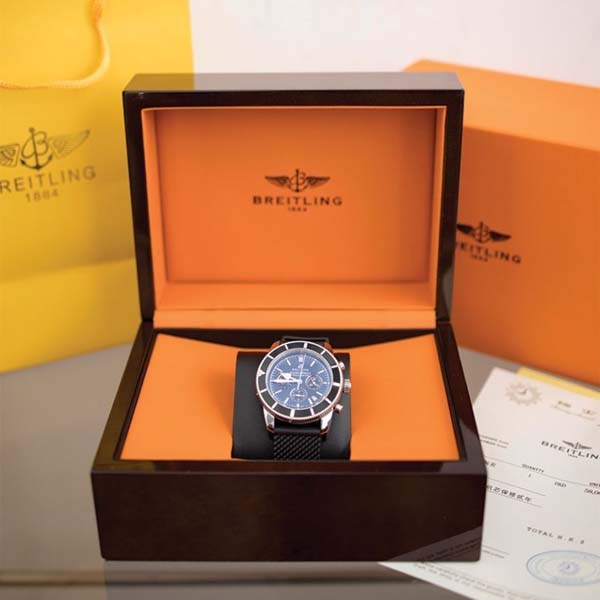 브라이틀링 슈퍼오션 헤리티지2 크로노그래프 시계