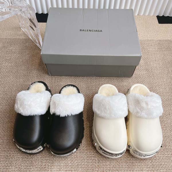 발렌시아가 x 크록스 털 플라크 플랫폼