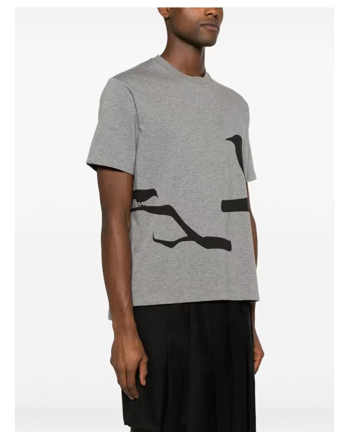 25년 톰브라운 로고 버드 프린트 반팔티셔츠 2종 0504