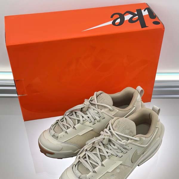 25년 나이키 x 사카이 x Zegama 협업 커플 스니커즈 2종 0505