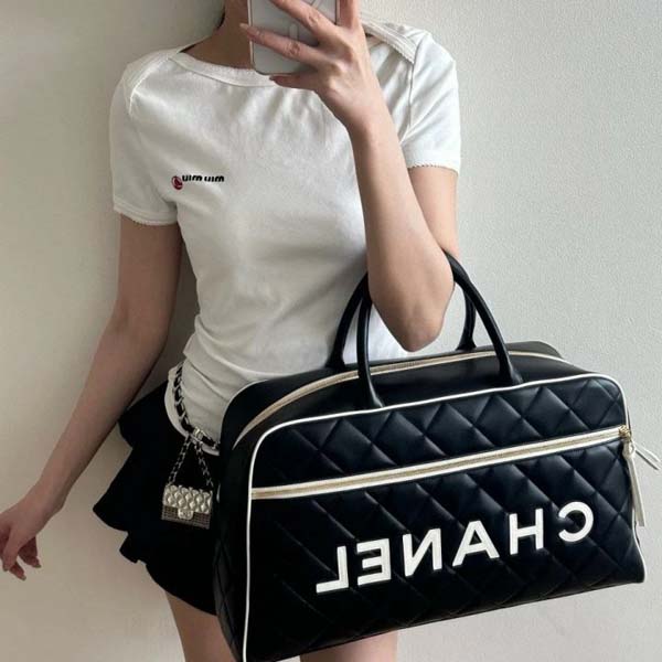 25년 미우미우 쁘띠 바토 스트래치 슬림 반팔 티셔츠