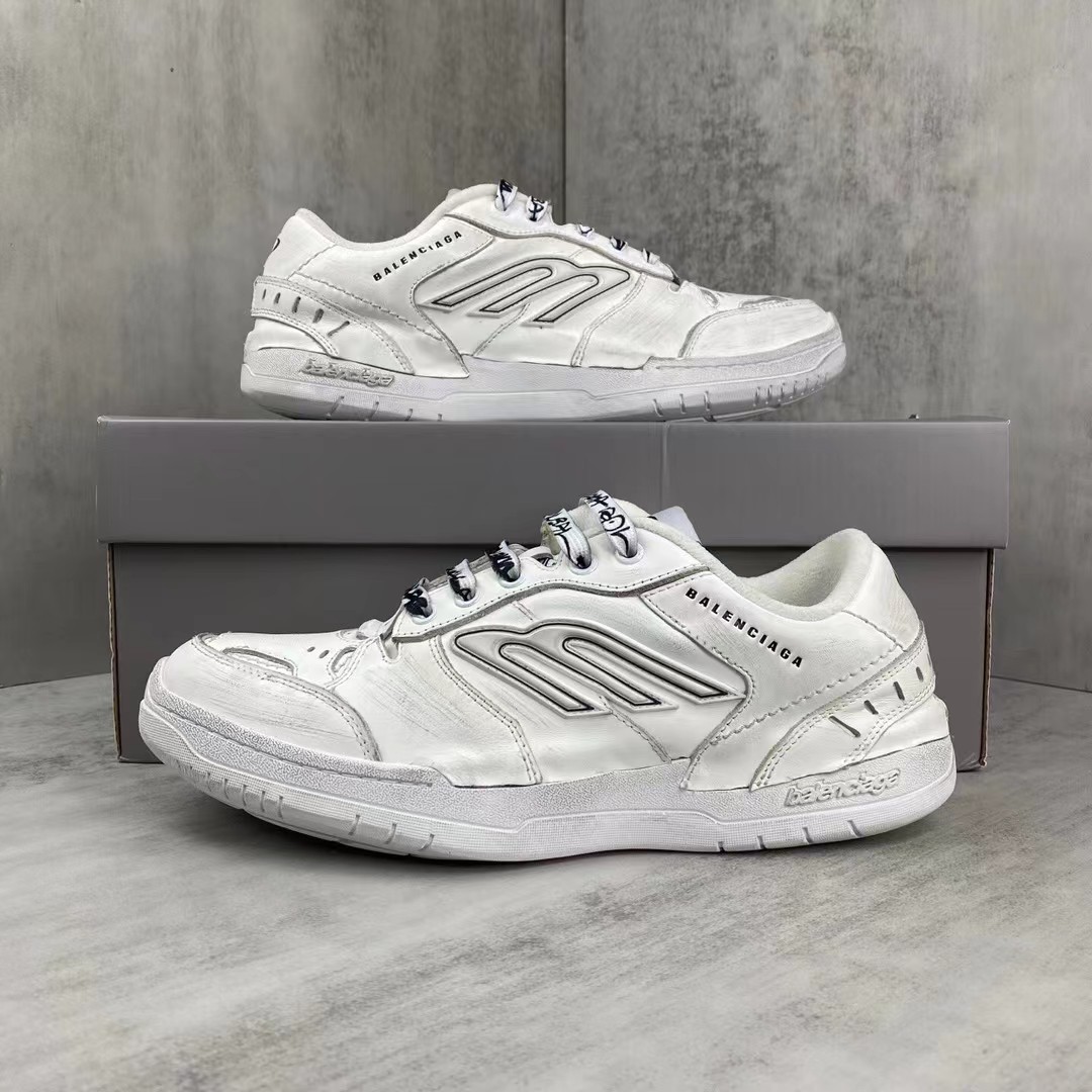 25년 발렌시아가 로고 햄튼스 미디엄 원아웃 스니커즈
