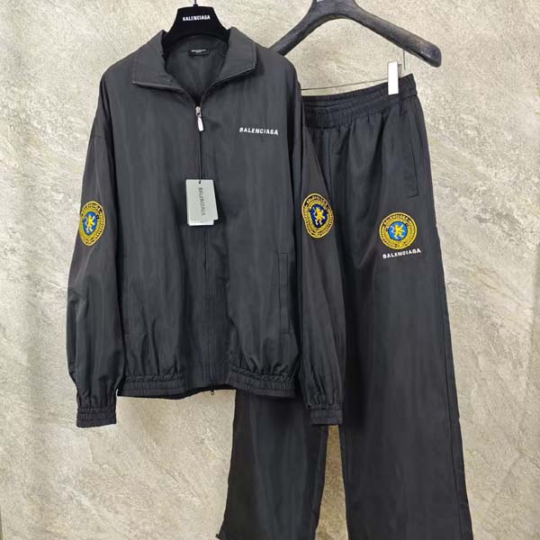 25년 발렌시아가 로고 자수패치 재킷 + 팬츠 세트 0803