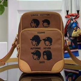 25년 루이비통 컬렉션 아마존 캔버스백 0811