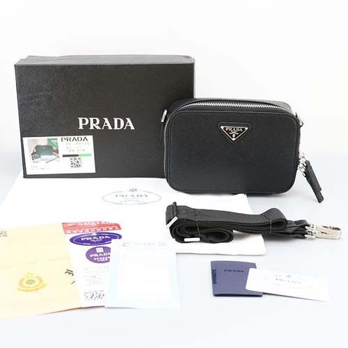 프라다 삼각로고 사피아노 레더 브리크백