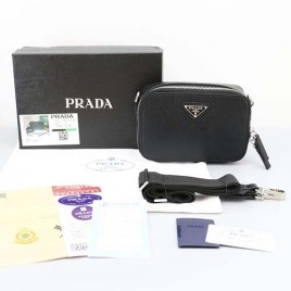 프라다 삼각로고 사피아노 레더 브리크백