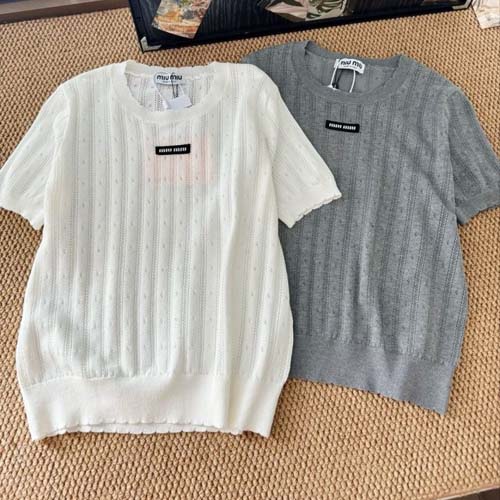 25년 미우미우 로고 펀칭 니트 2종