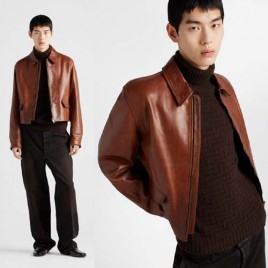 25년 프라다 로고 레더 재킷 0824