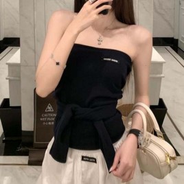 25년 미우미우 로고 패치 튜브탑