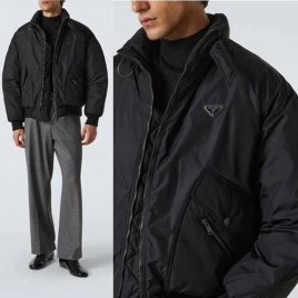 25FW 프라다 로고 리나일론 구스다운 재킷 패딩