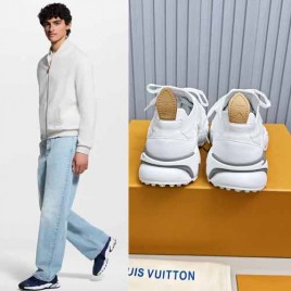 25년 루이비통 LV 러너 Tatic 스니커즈 레더 4종 1107