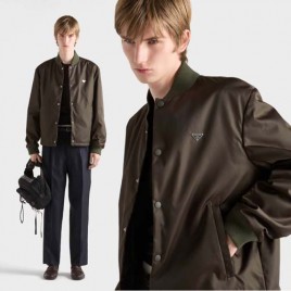 26ss 프라다 삼각로고 리사이클 리나일론 봄버 재킷 0205