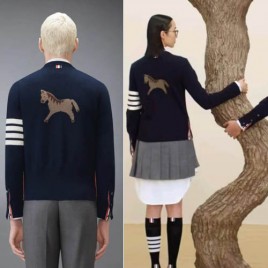 26ss 톰브라운 루나 뉴이어 홀스 인타르시아 브이넥 울 카디건 0219